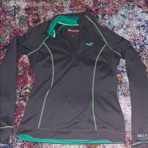 Hollister athletic 1/2 zip